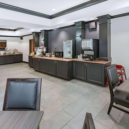 Wingate By Wyndham Houston Bush Intercontinental Airport Hotel Exterior photo