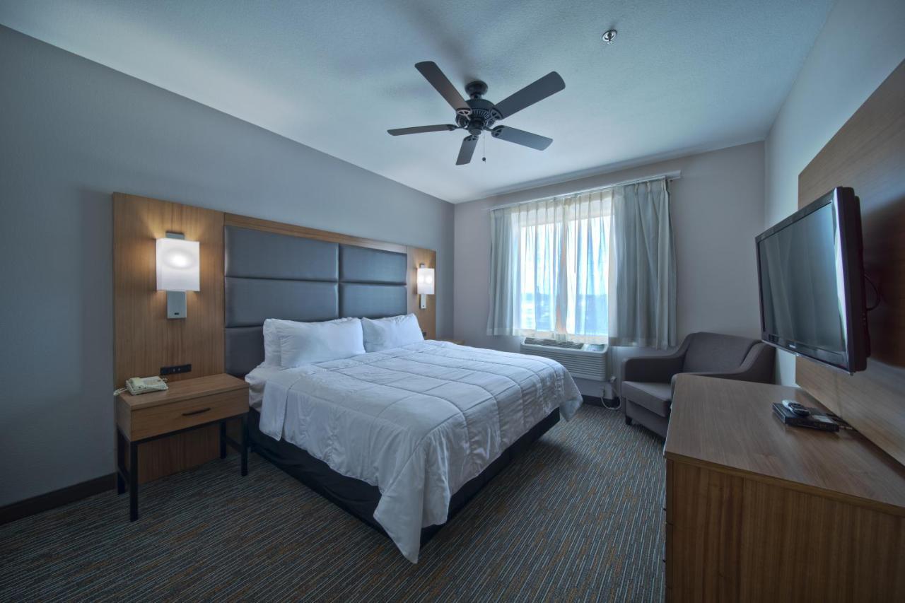 Wingate By Wyndham Houston Bush Intercontinental Airport Hotel Exterior photo