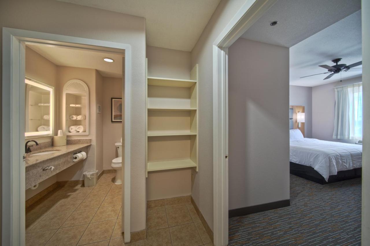 Wingate By Wyndham Houston Bush Intercontinental Airport Hotel Exterior photo