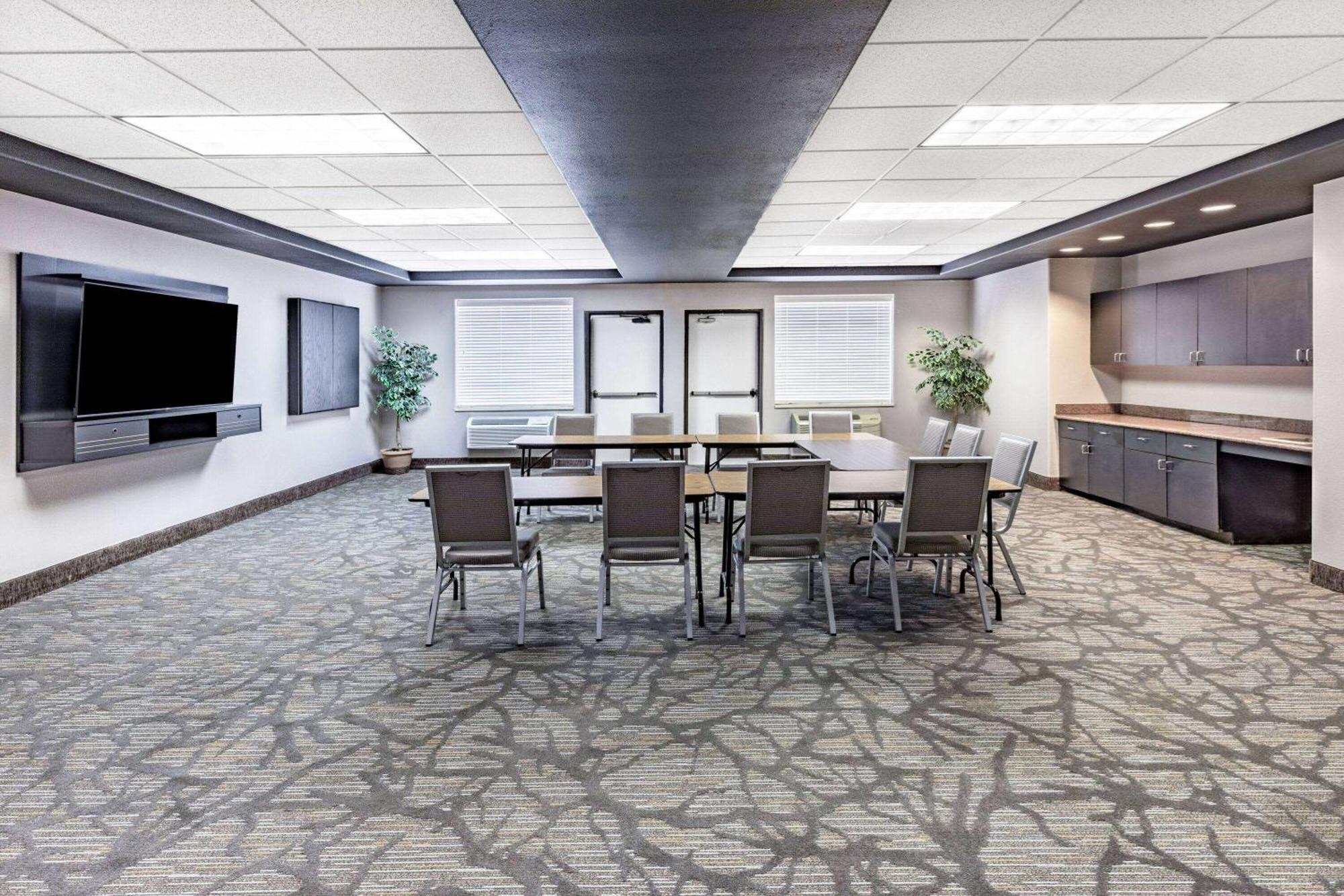 Wingate By Wyndham Houston Bush Intercontinental Airport Hotel Exterior photo