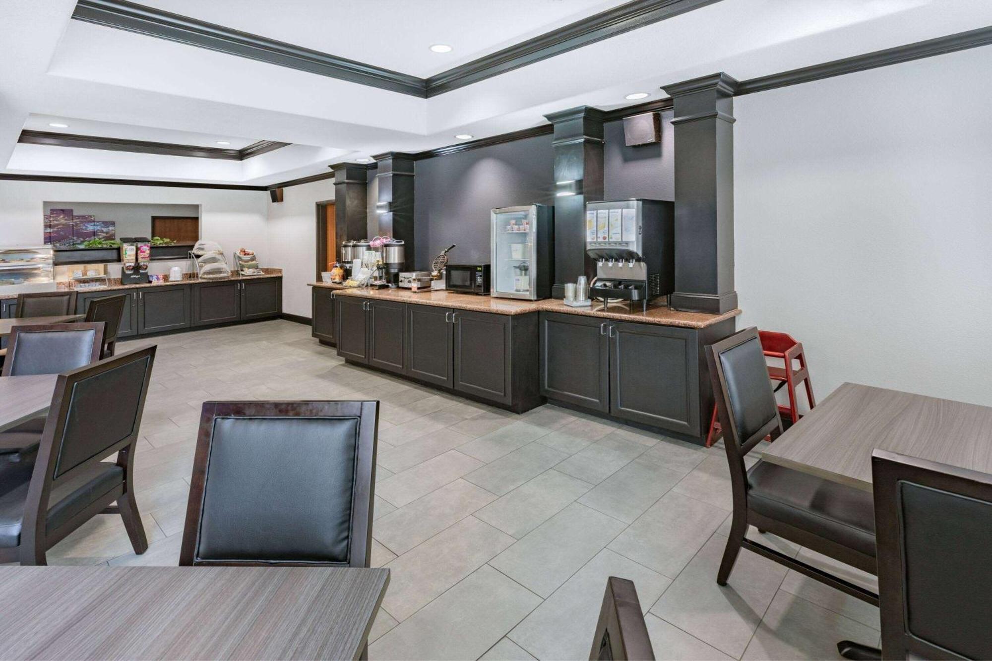 Wingate By Wyndham Houston Bush Intercontinental Airport Hotel Exterior photo